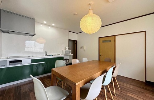 Hatsukaichi Apartment | b hotel Kaniwasou 301 Minute walk from Miyajima Pier for 11ppl