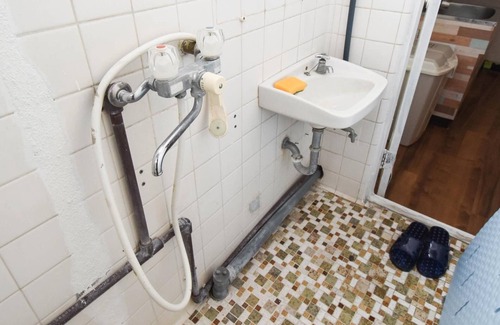 Okinawa Apartment | B It is a simple room with a chea/Naha Okinawa