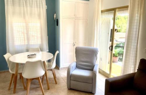 Miami Platja Apartment | B&P Miami playa Blue