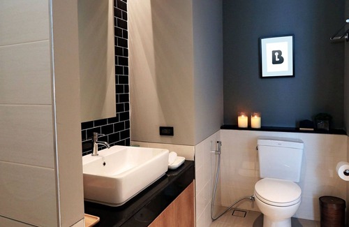 Phlabphla Hotel | B Stay Hotel