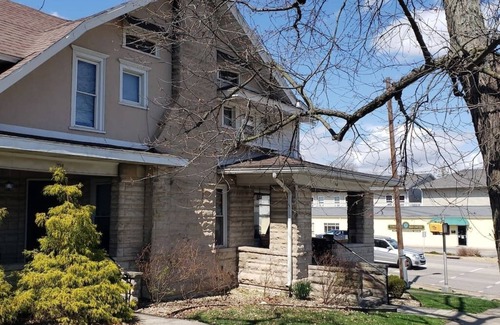 Bloomington Apartment | B-town Overlook