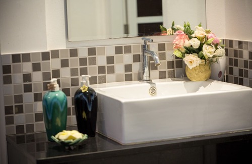 Chalong House | B Triple suite, Chalong temple 5 mn walk