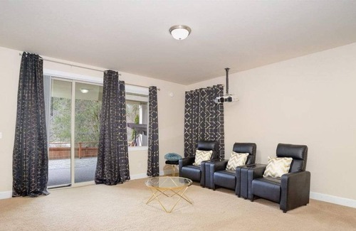 Bothell House | B10: ELEGANT VILLA
