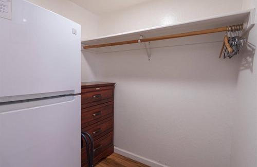 Yosemite West Condo | (B109) Studio Condominiums