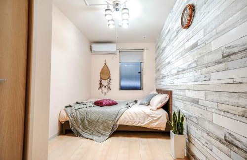 Kamiikebukuro Apartment | B12池袋中心 三室 交通便利 车站3分钟 3 rooms Ikebukuro center 3 mins to ST Max 8P 直达新宿 涉谷 表参道 池袋 上野 代代木 银座 原宿