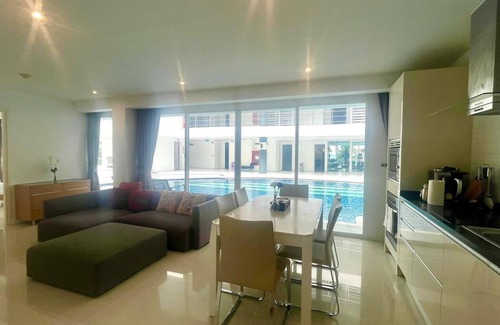 Karon Apartment | B14 - 2 Bedroom Condo with Pool Access, Karon Beach