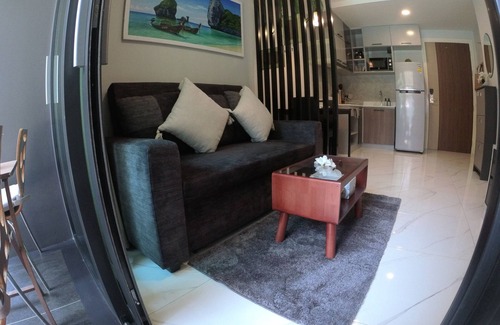 Ao Nang Apartment | B207-Hi-Ended Pool Access 1 bedroom 300m walk to Ao Nang Beach