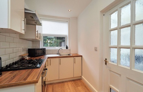 Yardley House | B26-ContractorsNEC-BHX guests