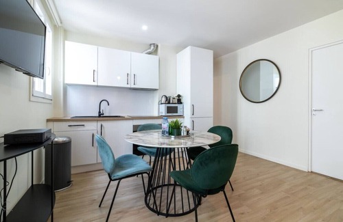 Faubourg-du-Roule Apartment | B3.two Bedrooms#champs Elysées#arc de Triomphe#ac