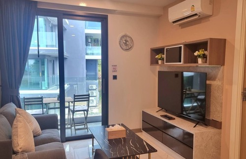 Ao Nang Apartment | B505-Top Floor Pool View 1 Bedroom 300m Walk To Ao Nang Beach