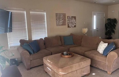 Quincy House | B67-Unit by pool & Gorge shuttle