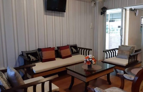 Lat Krabang Apartment | B9 Airport Resident