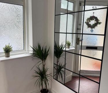 Dudden Hill House | BA-Excellent Room fits 4 in Wembley