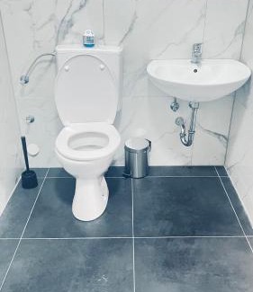 Neuehrenfeld Apartment | Baadenbergerstr stay
