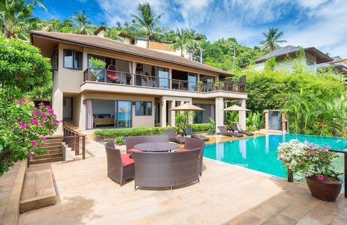 Bophut House | Baan Ling Noi sea view 4 bedrooms