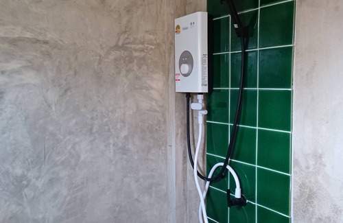 Saraphi House | Baan Phak Phu皮富的家 moshe house