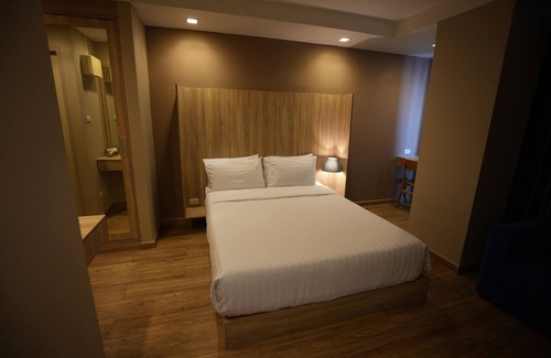 Din Daeng Hotel | Baan Tanwa - MRT Ratchadapisek