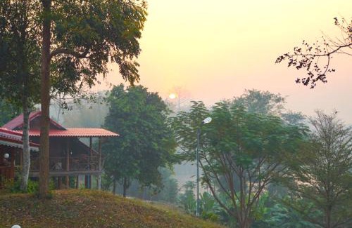 Sai Yok Resort | BaanRai KhunYa บ้านไร่คุณย่า