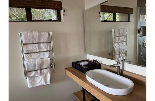 Ulundi Cabin | Babanango Game Reserve - Zulu Rock Lodge