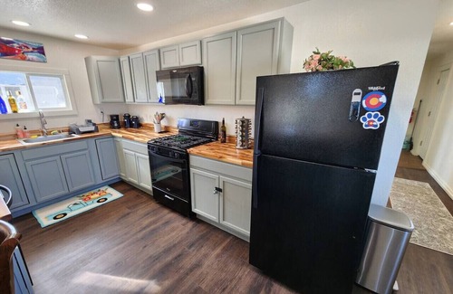Canon City Apartment | Babbling Brook Apartment