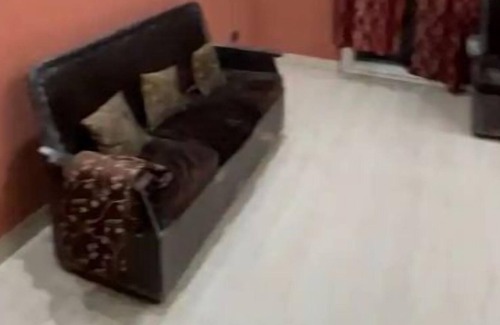 Gurugram Apartment | Babbu's Smart Residencies Blue Room
