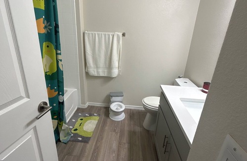 Chandler Apartment | Baby&Pet friendly apartment off chandler and the 101