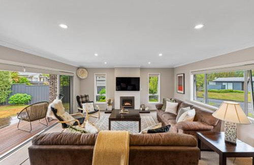Taupo House | Bach 32 - Taupo Holiday Home