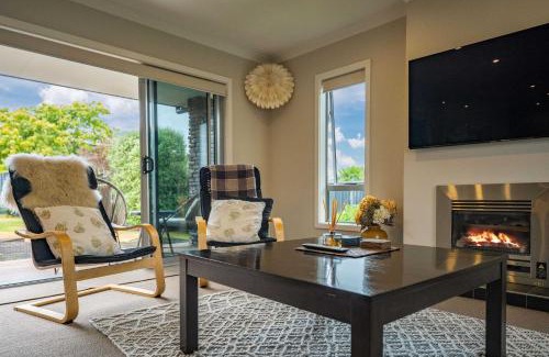 Taupo House | Bach 32 - Taupo Holiday Home