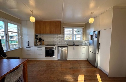 Twizel House | Bach Bliss, Twizel. Free Wifi.