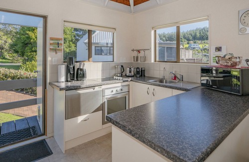 Onemana House | Bach On The Grove - Onemana Holiday Home