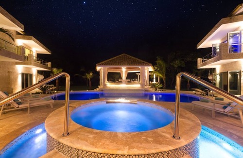 Bavaro Villa | Bachelor Mansion Punta Cana - 24 GUEST - Luxury 9BR Villa Coral GATED Community