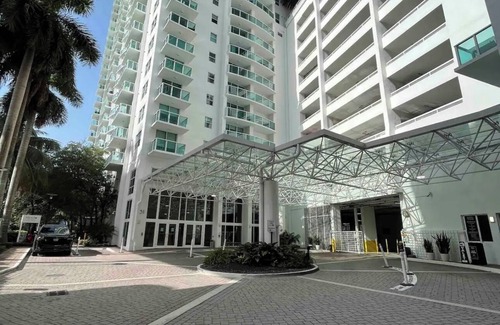 Downtown Miami Condo | Bachelor Paradise, Best Views in Brickell Center