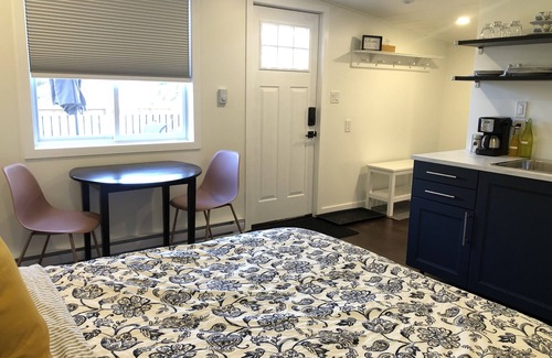 Huntsville Bed & Breakfast | Bachelor Suite Bed & Breakfast in Northern Muskoka