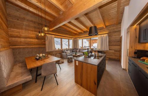 Hinterglemm House | Bachgut, das Resort am Berg - Chalet 6