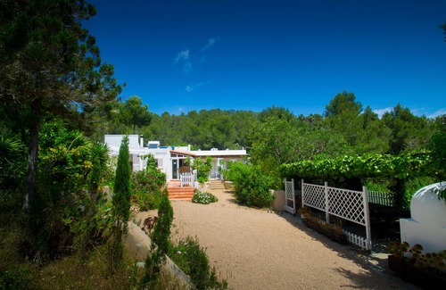 Sant Rafael de Sa Creu House | "Back to Eden - Ibiza" the paradise you are looking for.