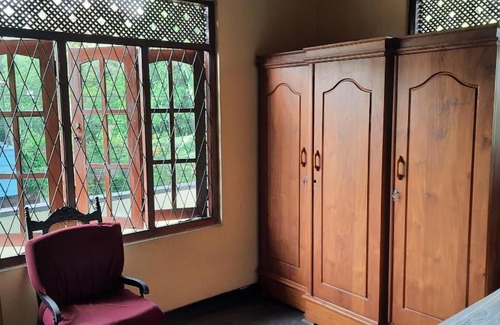 Wadduwa House | Backpackers