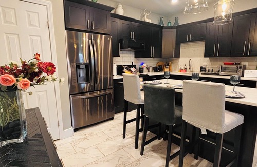 Lithonia House | Backyard Bliss Firepit Nights & Chill 8P 3B