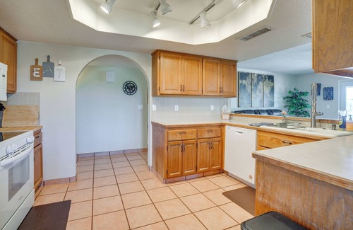 Wickenburg House | Backyard Oasis & Hot Tub: Mtn-View Wickenburg Home