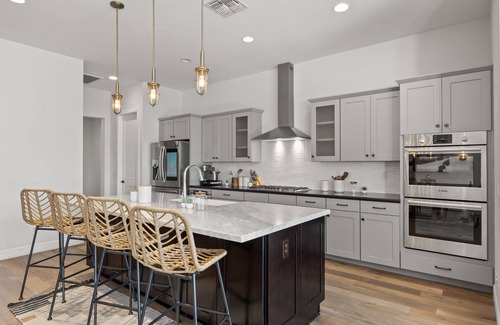 Camelback East Villa | Backyard Resort Heated Pool Outdoor Kitchen