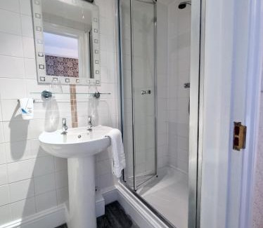Newbury Hotel | Bacon Arms, Newbury