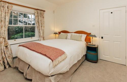 Henley-on-Thames House | Badgemore Cottage