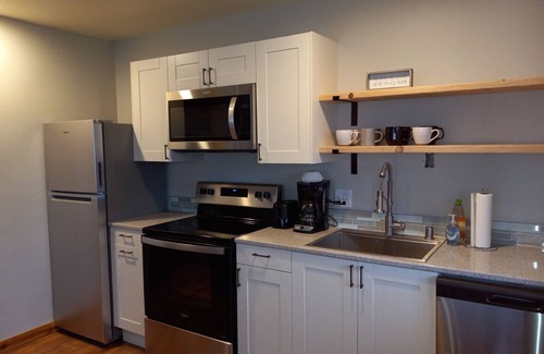 Poynette Condo | Badger Digs - A Lofted Condo on the Wisconsin River