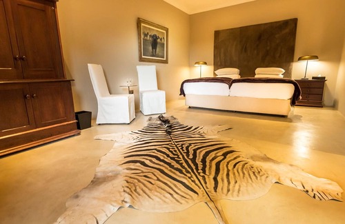 Mariental Cabin | Bagatelle Kalahari Game Ranch