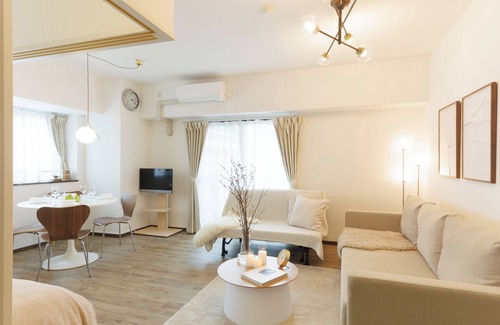 Namba Apartment | Baggage OK！Clean, Comfy bed Stay- Dotombori Haven