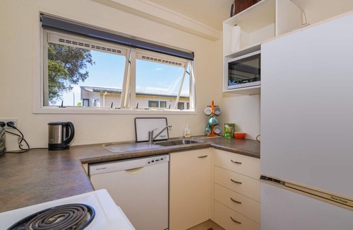 Matarangi House | Bahama Blue - Matarangi Holiday Home