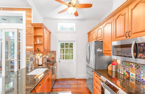 Historic Seaport House | Bahari House | Key West Home w/Balcony, & Steps to Ocean & Bars