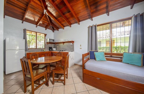 Potrero Hotel | Bahia Esmeralda