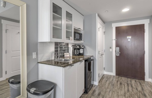 Baytowne Wharf Condo | Bahia Sandestin 2nd floor Studio - Baytowne Wharf