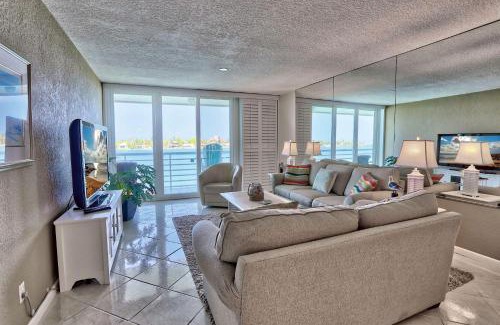 St. Petersburg House | Bahia Vista 361- Club Bahia