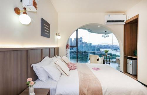 Yuzhong Apartment | Baihong Riverview Drone Show Apartment-Hongya Cave